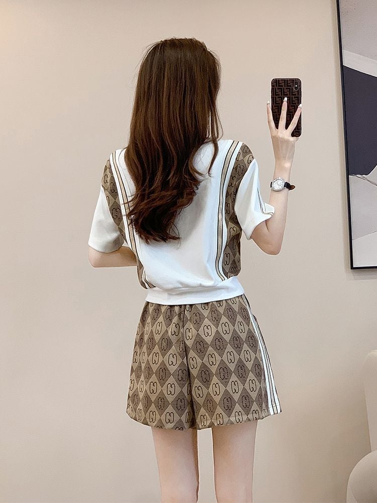 話題沸騰中 上質 おすすめ カジュアル 切り替え 半袖Tシャツ ショートパンツ セットアップ <S-8860>
