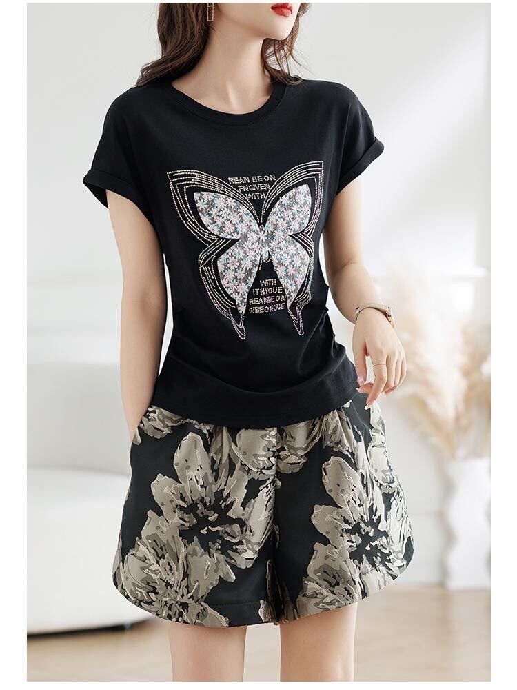 話題沸騰中 上品 着心地良い カジュアル 半袖 Tシャツ ショートパンツ セットアップ ＜S-8905＞