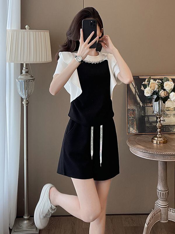 新商品 ホットダイヤモンド 絶対欲しい 切り替え 半袖 Tシャツ ショートパンツ セットアップ<S-8864>