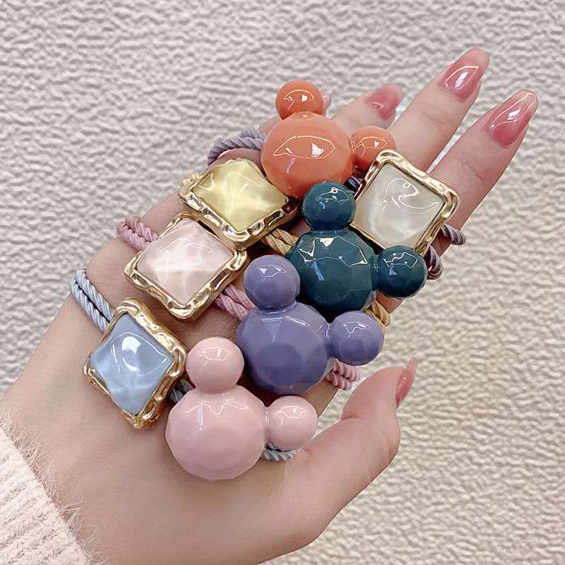 スタイリッシュ シュシュ 一目惚れ カチューシャ アクセサリー＜S-3327＞