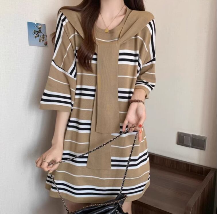 超人気 レイヤード風 カジュアル ストライプ柄 ゆったり 半袖 Tシャツ＜S-8797＞