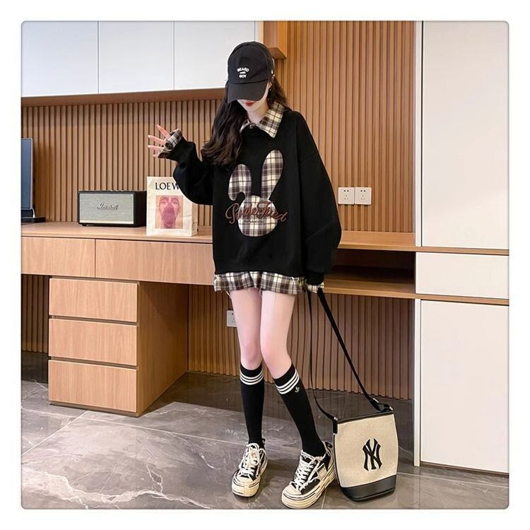 大活躍 カジュアル 大人可愛い レイヤード風 全3色 パーカー＜S-9592＞