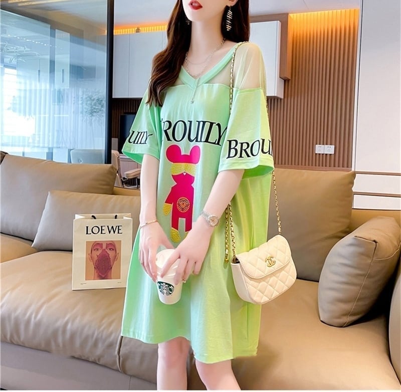 売り切れ必至 Vネック セクシー 切り替え チュール プリントTシャツ ゆったりワンピース ＜S-3050＞