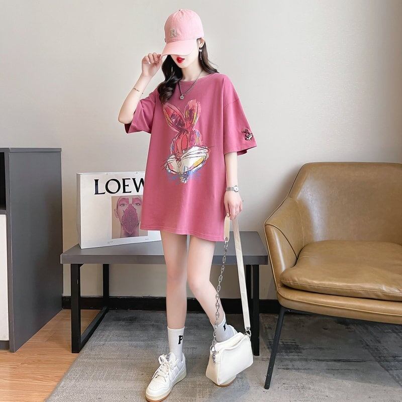 キュートで傲慢なウサギと明るいカラーを組み合わせた半袖Tシャツ<S-2902>