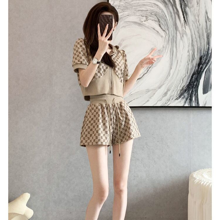 【半額！期間限定！！】超人気  美人度アップ ＜S-4448＞ 半袖Ｔシャツⅹパンツセット<S-8201>