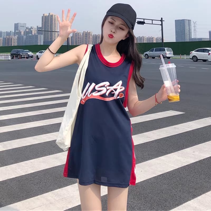キュートでハンサムなスポーツスタイルのベストドレスバスケットボールユニフォームルーズミッドレングスノースリーブTシャツトップ   ＜S-2853＞