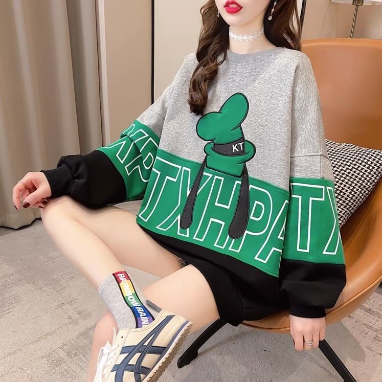 【秋の初めの割引！！】韓国風カラーマッチング漫画文字刺繍ミドル丈トップス<S-5053>
