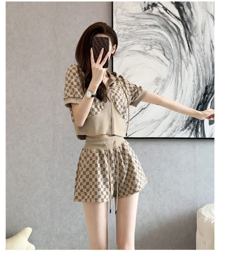 【半額！期間限定！！】超人気  美人度アップ ＜S-4448＞ 半袖Ｔシャツⅹパンツセット<S-8201>