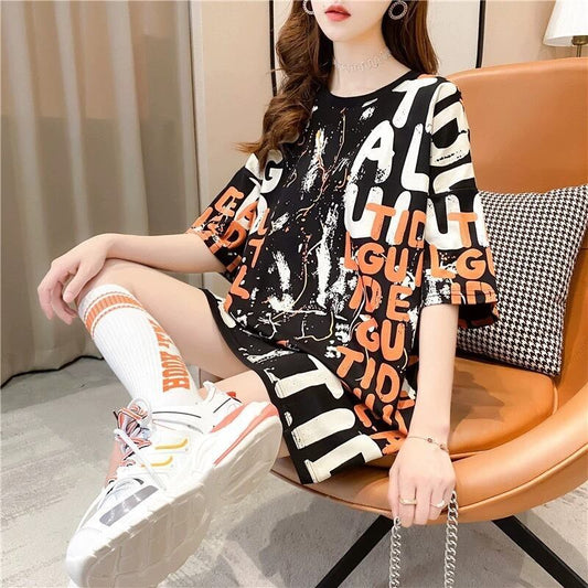 話題沸騰中 個性派 早い者勝ち ゆったり ロング丈 切り替え 2色半袖Tシャツ＜S-9068＞