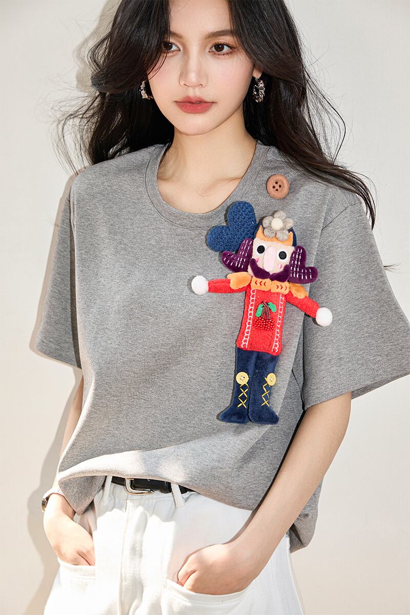超人気 目を奪われる 流行新作 ぬいぐるみ付 半袖Tシャツ<S-9273>
