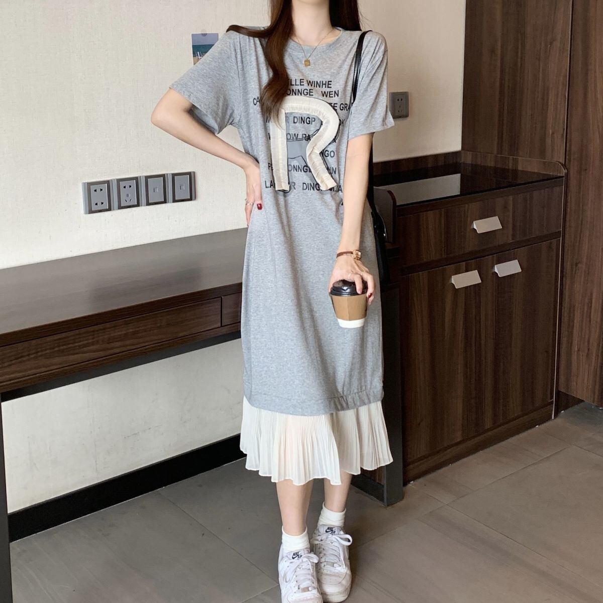 絶対流行 デザイン性抜群 美人度アップ 2色選択可 ワンピース<S-11127>