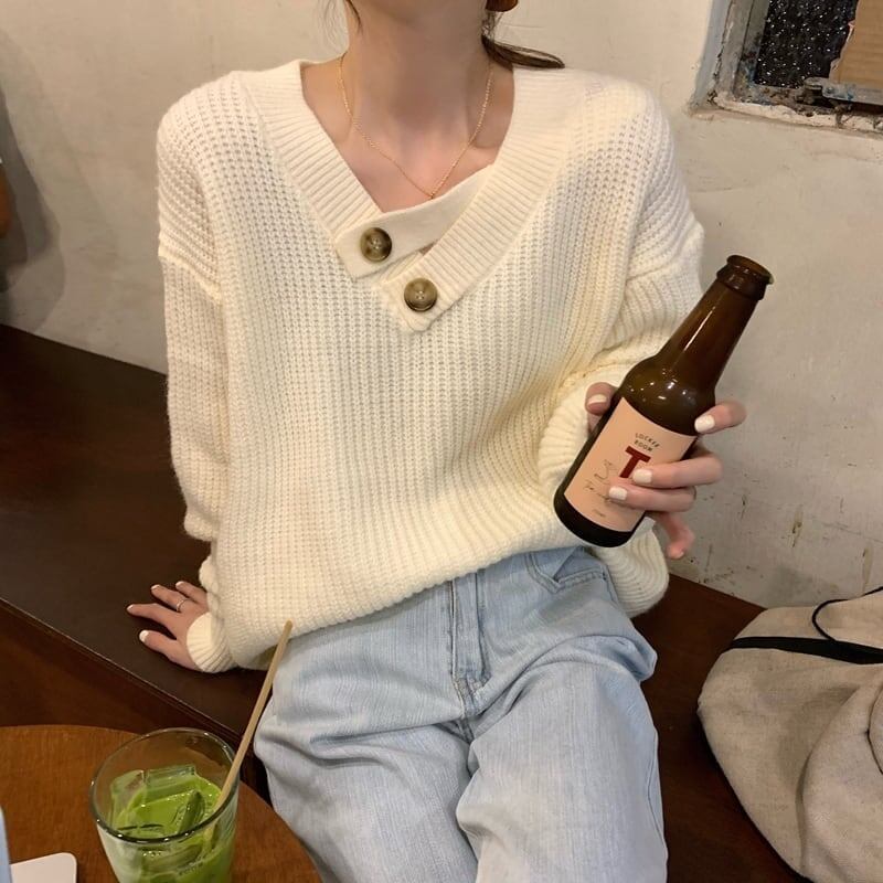 知的で品の良い Vネック 一目惚れ 無地 3色選択可 長袖 ニット セーター＜S-2572＞