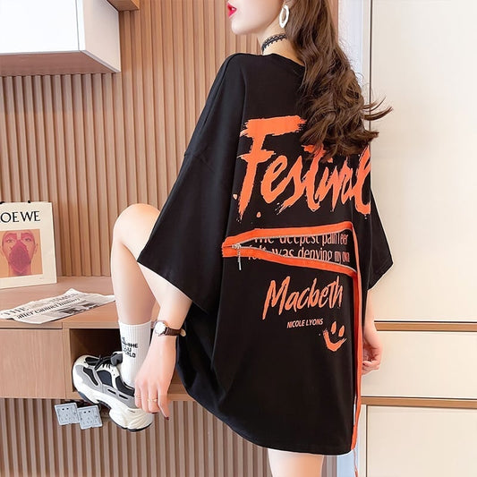 【人気商品再入荷！】   デザイン個性ゆったりミドル丈半袖Tシャツ<S-3036>