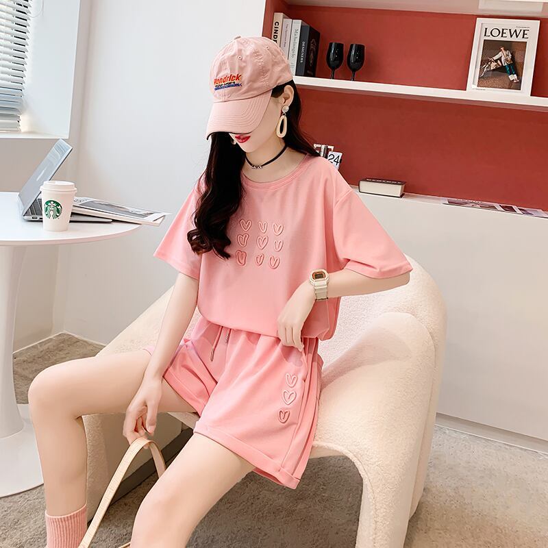 売り切れ必至 カジュアル 上質 ルーズ 半袖Ｔシャツⅹパンツセット全3色 <S-8234>