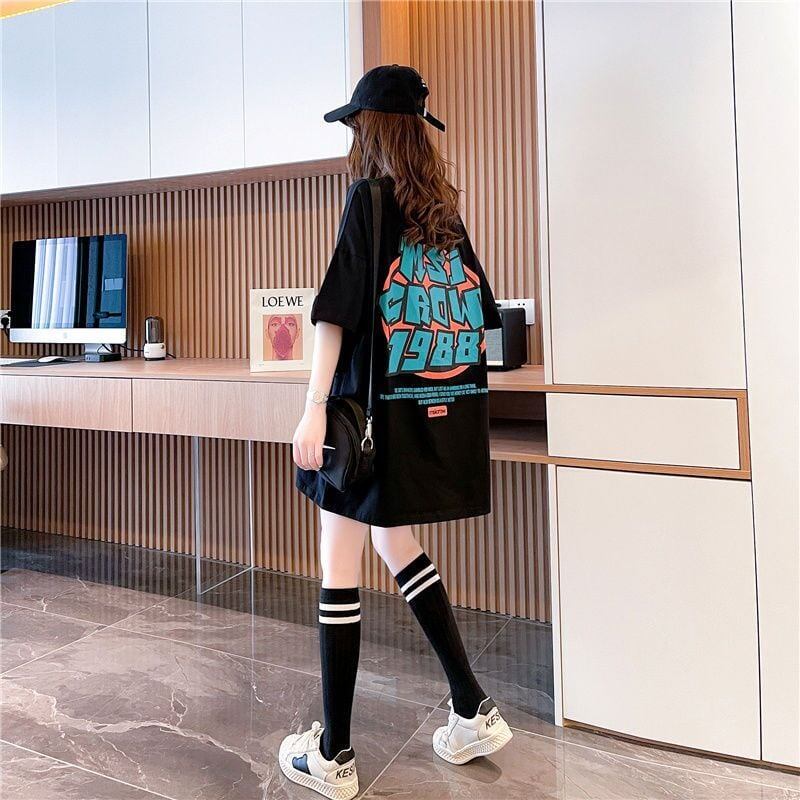 組み合わせやすい アルファベット 数字ロゴ プリントTシャツ ゆったり半袖＜S-6527＞