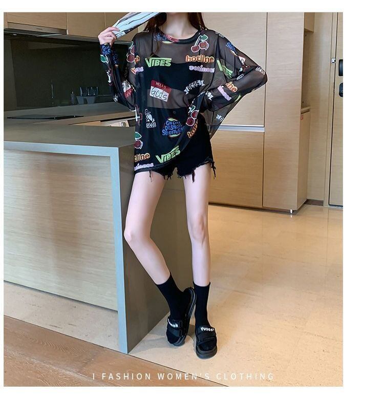 超人気 ルーズ 個性派 日焼け防止に透け感 Tシャツ＜S-8052＞
