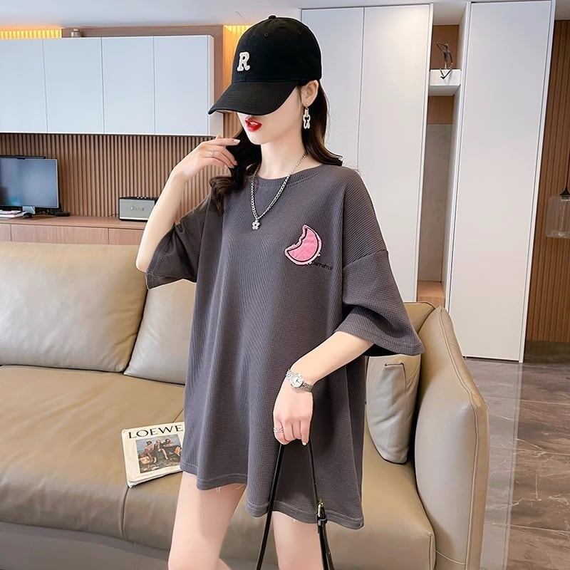 可愛いピンク月柄 Tシャツ 刺入り 丸襟 半袖＜S-2832＞
