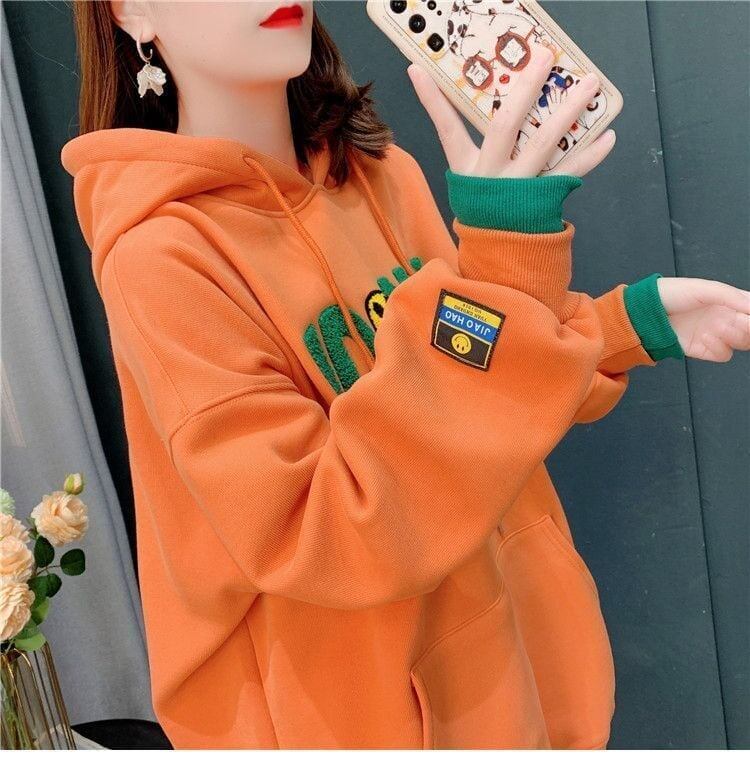 ルーズなレイジースタイルの刺繍入り薄手のフード付きトップ<S-5063>