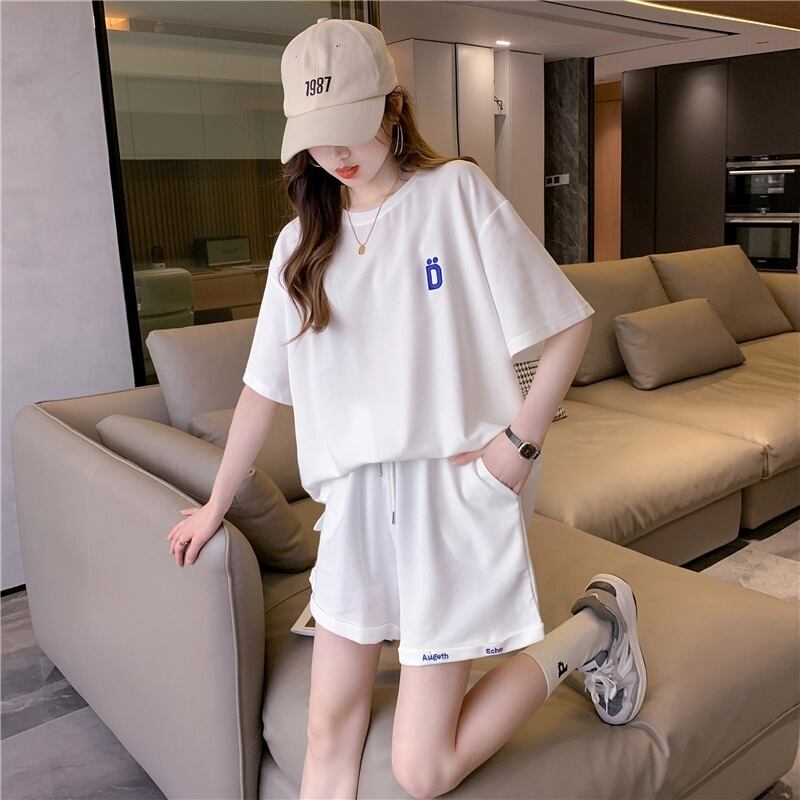 話題沸騰中 カジュアル 肌触り抜群 全3色 半袖 Tシャツ ショートパンツ セットアップ ＜S-8973＞