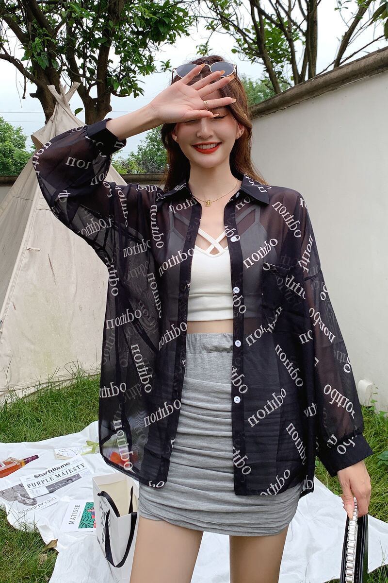 売り切れ必至 透け感 オシャレ度満点 日焼け対策 シャツ ＜S-8116＞