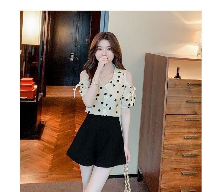 【人気急上昇中！】好感度100％ 着回し力抜群 大活躍 売り切れ必至 全2色 シャツ Tシャツ <S-11909>