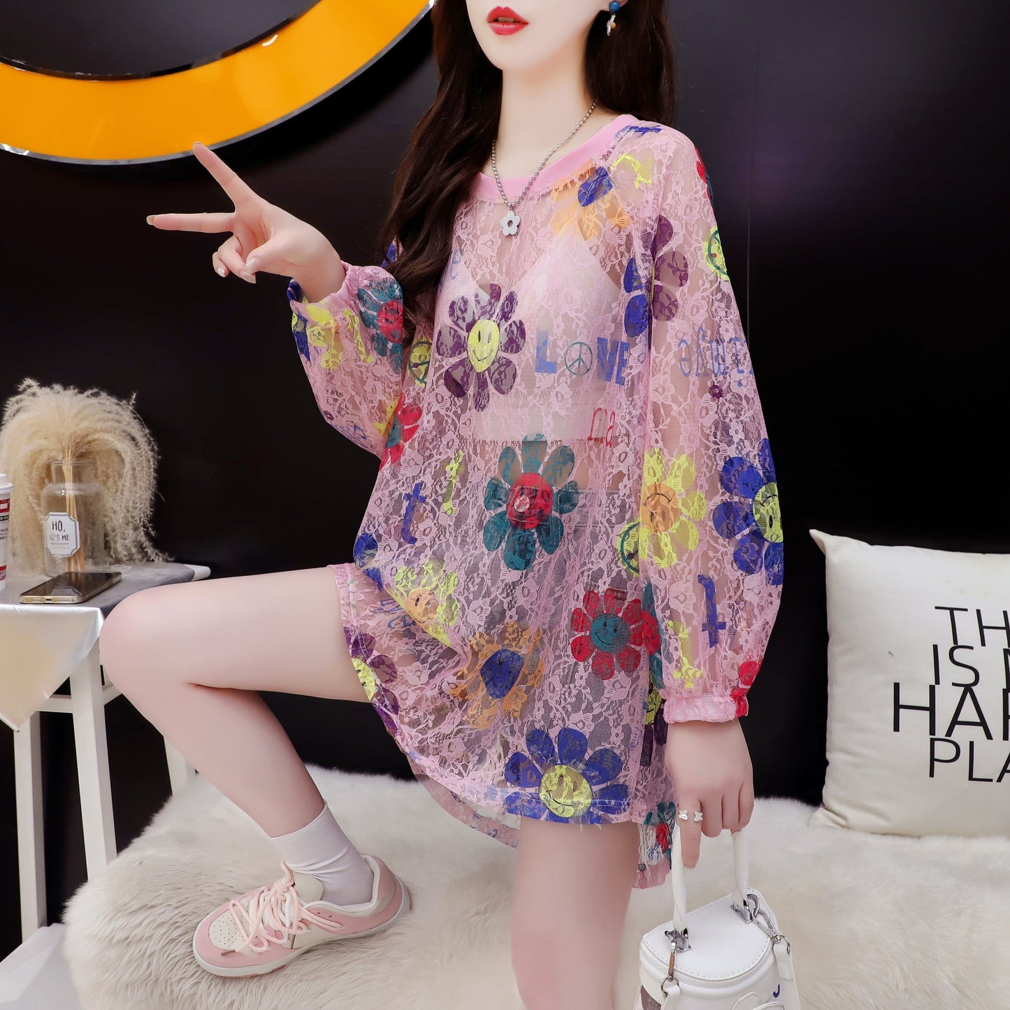 個性的なデザイン 3色選択可 清純甘くて女子力UP 透かし彫り Tシャツ カットソー＜S-3051＞