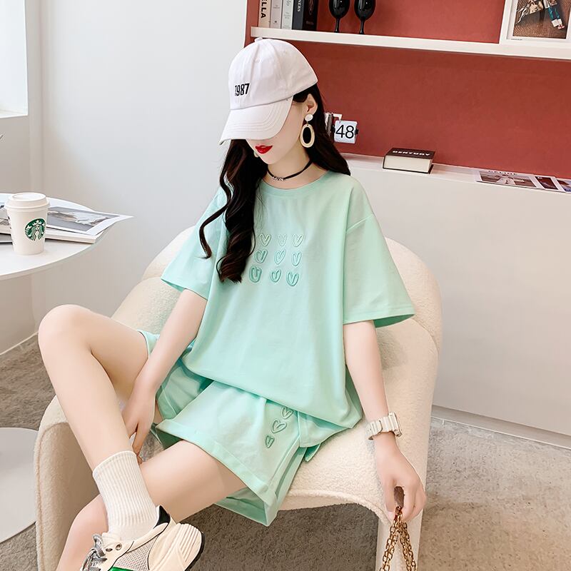 売り切れ必至 カジュアル 上質 ルーズ 半袖Ｔシャツⅹパンツセット全3色 <S-8234>