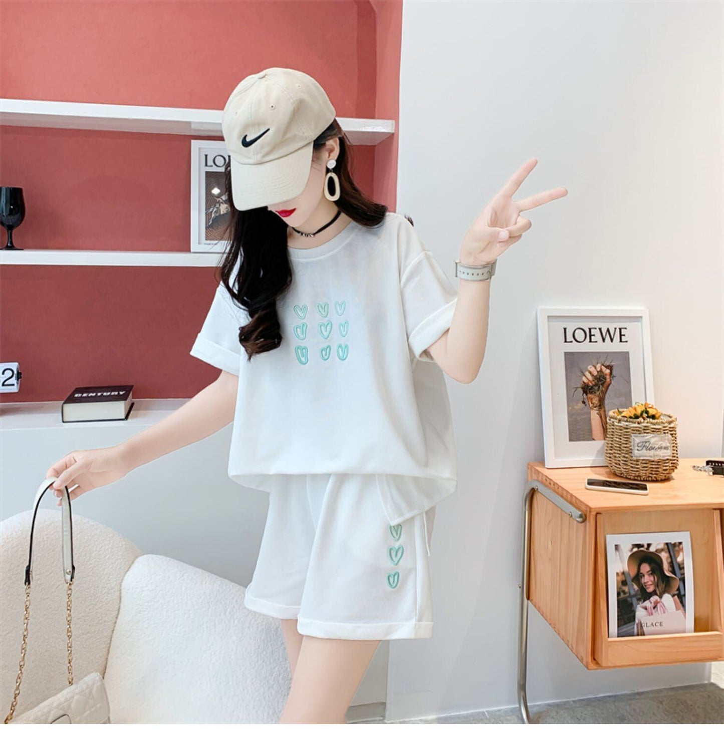 売り切れ必至 カジュアル 上質 ルーズ 半袖Ｔシャツⅹパンツセット全3色 <S-8234>