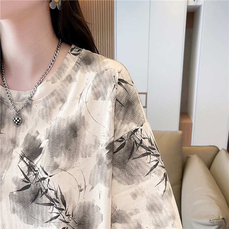 新商品 高級感溢れる オシャレ度満点 2色選択可 Tシャツ カットソー＜S-8277＞