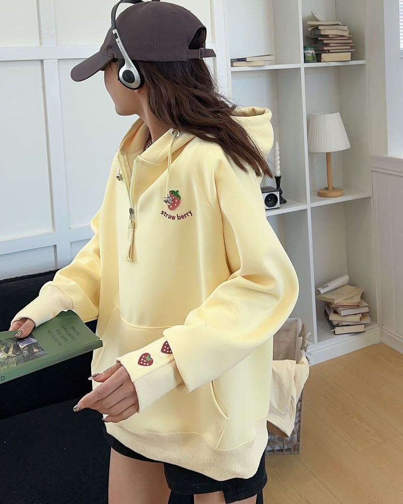 定番シンプル  いちごロゴ パーカ全4色トップス<S-4791>