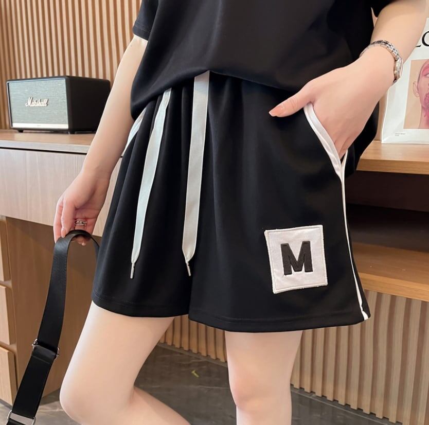売り切れ必至  ルーズ 半袖Ｔシャツⅹパンツセット全2色<S-8190>
