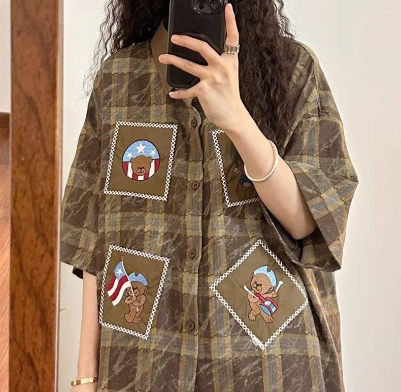 大活躍 刺繍 特別デザイン チェック柄 2色選択 半袖シャツ＜S-8881＞