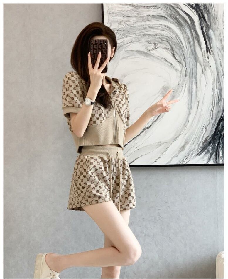 【半額！期間限定！！】超人気  美人度アップ ＜S-4448＞ 半袖Ｔシャツⅹパンツセット<S-8201>