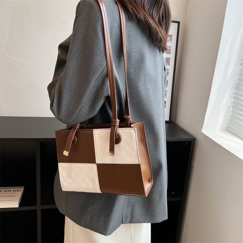 オシャレ感たっぷり 配色 高級感溢れる ショルダーバッグ＜S-3784＞
