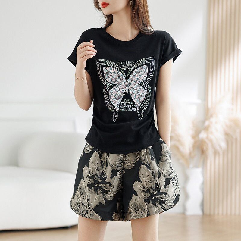 話題沸騰中 上品 着心地良い カジュアル 半袖 Tシャツ ショートパンツ セットアップ ＜S-8905＞