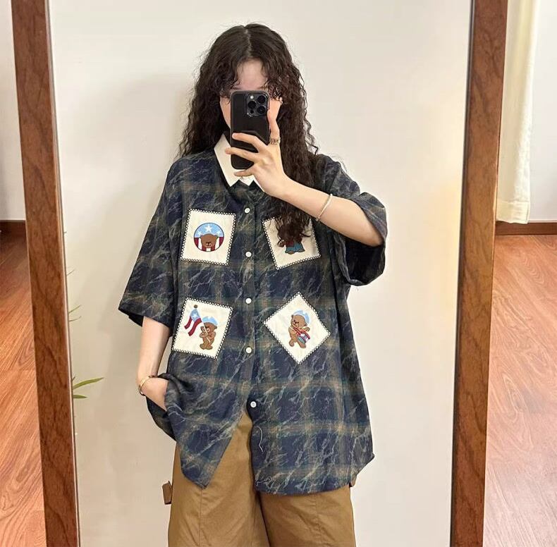 大活躍 刺繍 特別デザイン チェック柄 2色選択 半袖シャツ＜S-8881＞