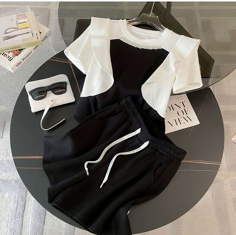 新商品 ホットダイヤモンド 絶対欲しい 切り替え 半袖 Tシャツ ショートパンツ セットアップ<S-8864>