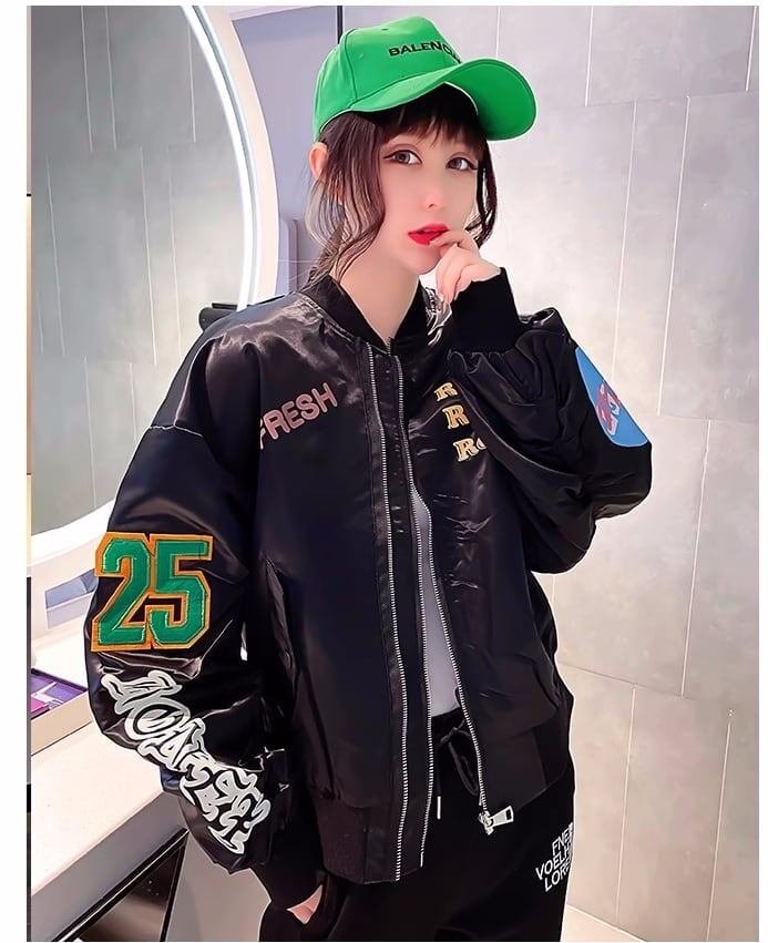 超人気 スタジャン六色あり アルファベット刺?ユニセックス ジャケット＜S-4132＞