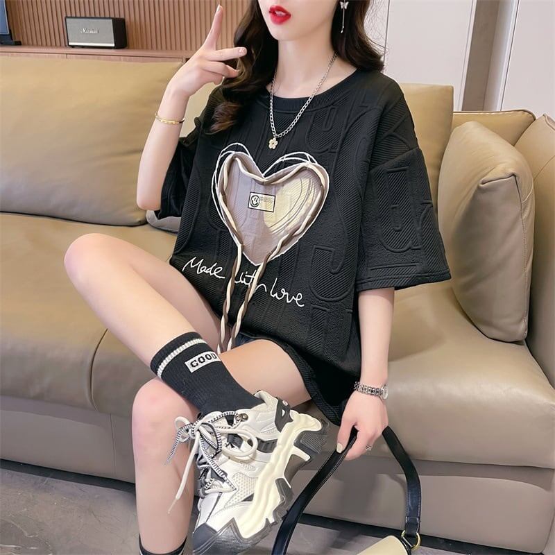 着心地良い ハート 立体風 プリントTシャツ 三色 ゆったり半袖＜S-2933＞