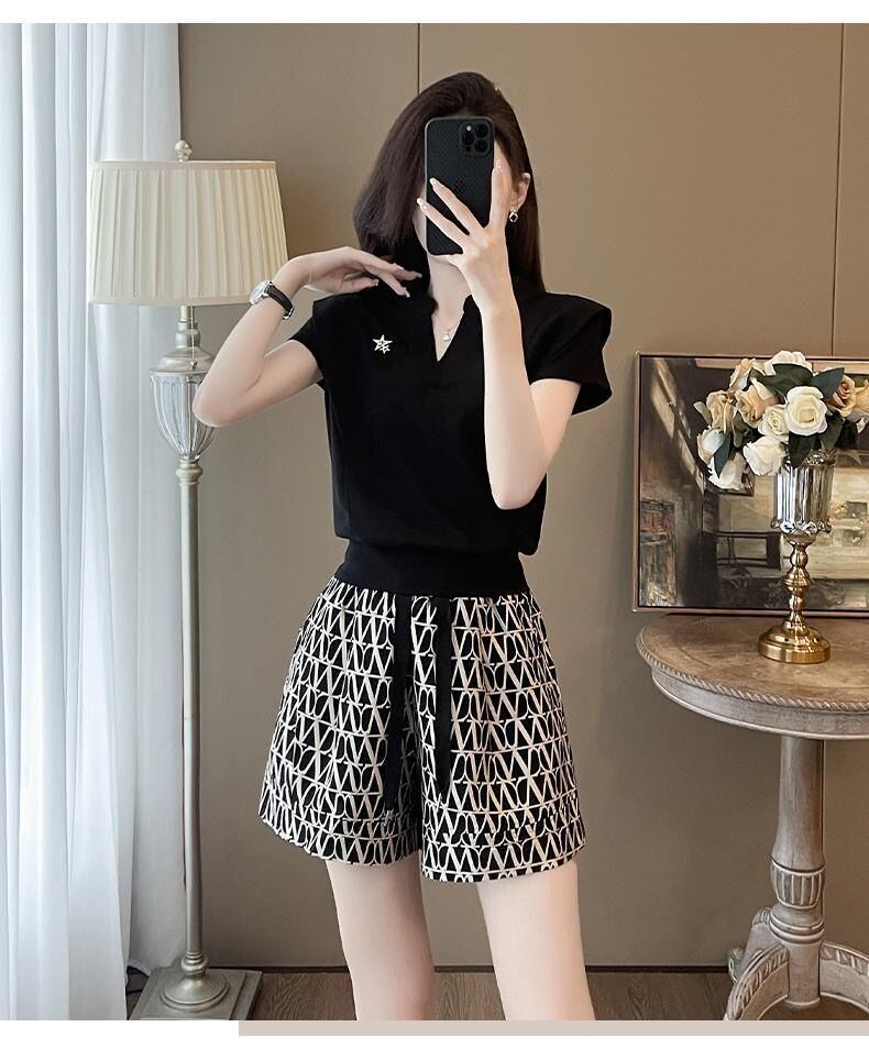 好感度UP ラウンドネック 上質 半袖Ｔシャツ ショートパンツ セットアップ <S-8709>
