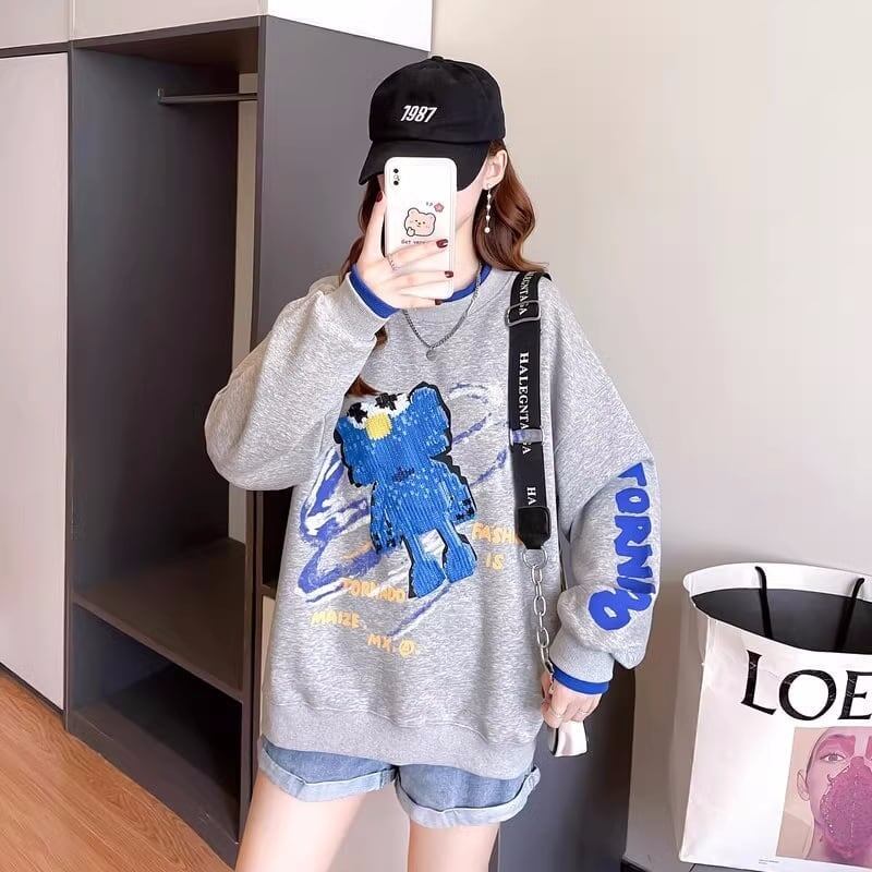 売り切れ必至レイヤード  グラフィックプリント 三色スウェット＜S-4079＞
