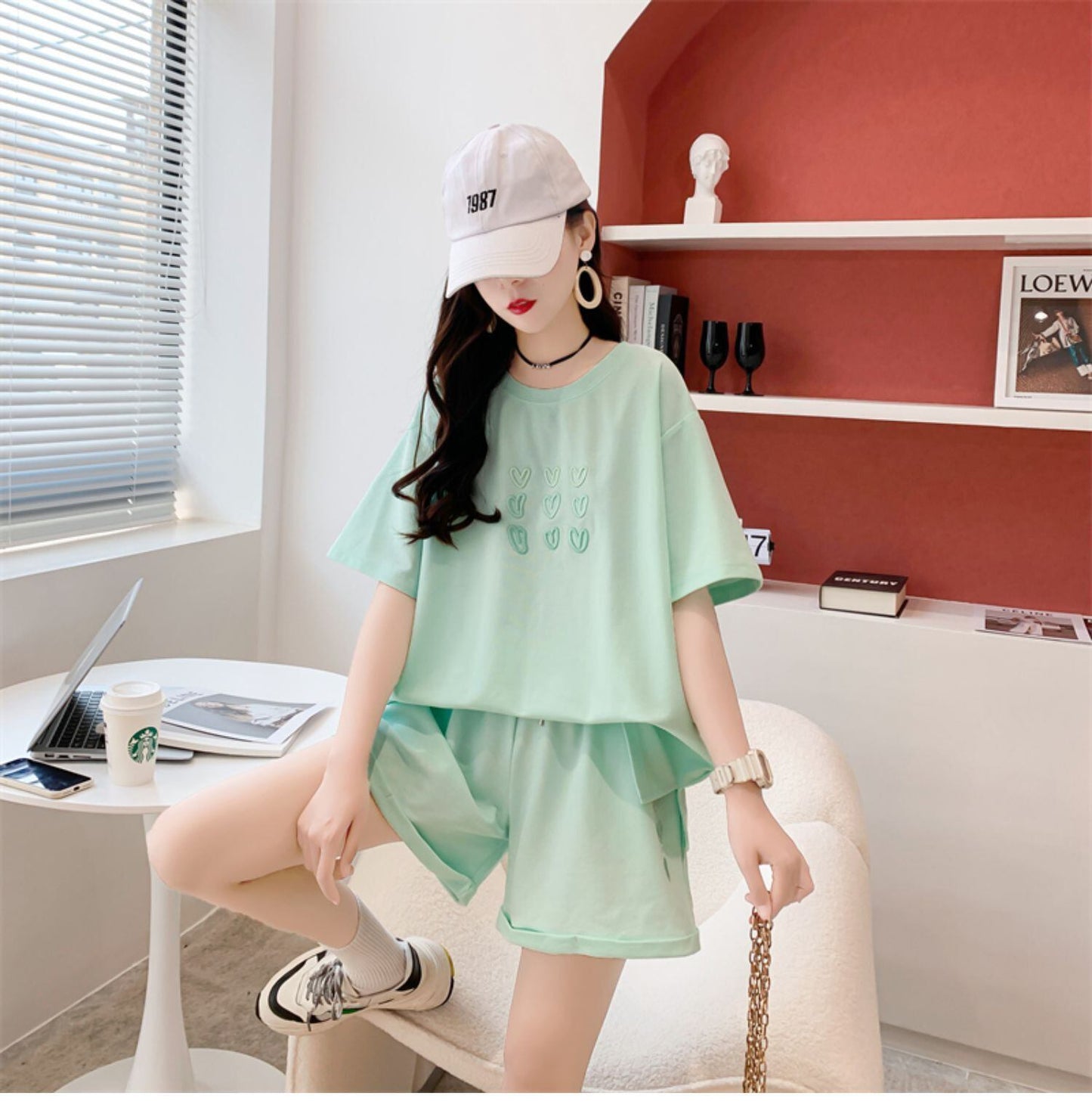 売り切れ必至 カジュアル 上質 ルーズ 半袖Ｔシャツⅹパンツセット全3色 <S-8234>