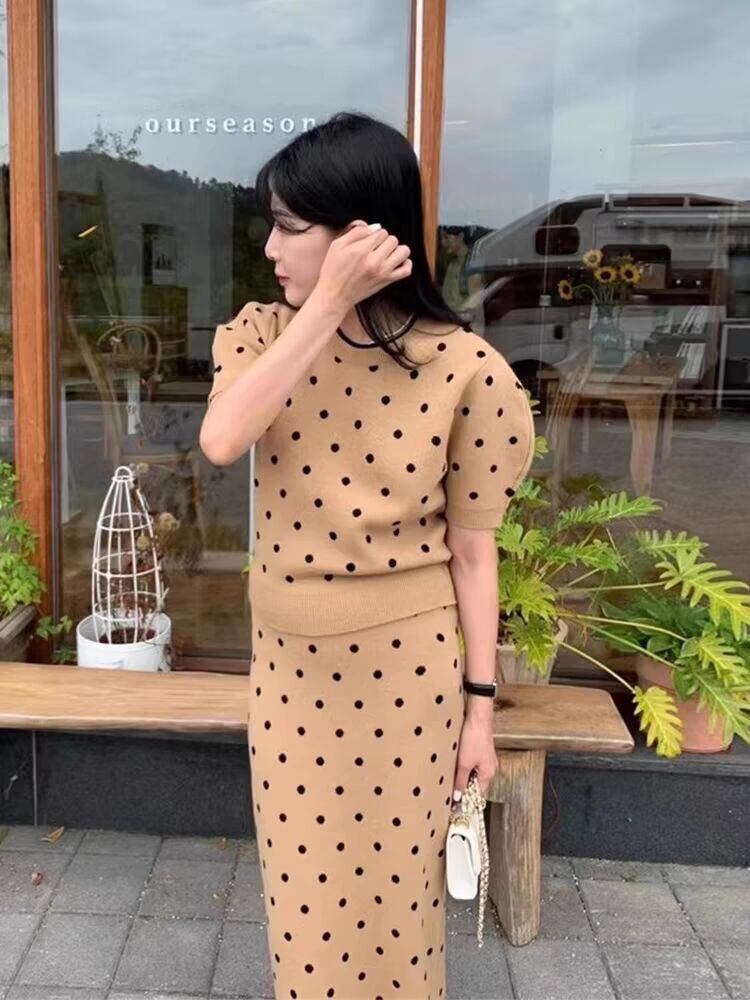 好感度100％ 柔らかくて優しい印象 効果抜群 プリント切り替え 2色 セットアップ<S-10855>