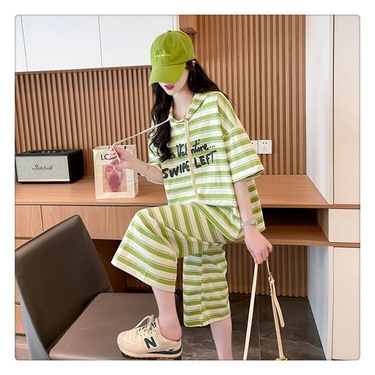 着回し力抜群 ストライプ柄 絶対流行 2色 半袖Ｔシャツⅹパンツセット <S-8717>