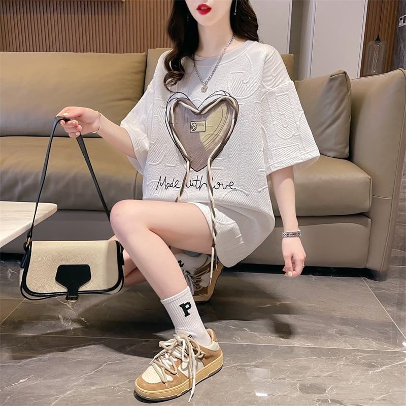 着心地良い ハート 立体風 プリントTシャツ 三色 ゆったり半袖＜S-2933＞