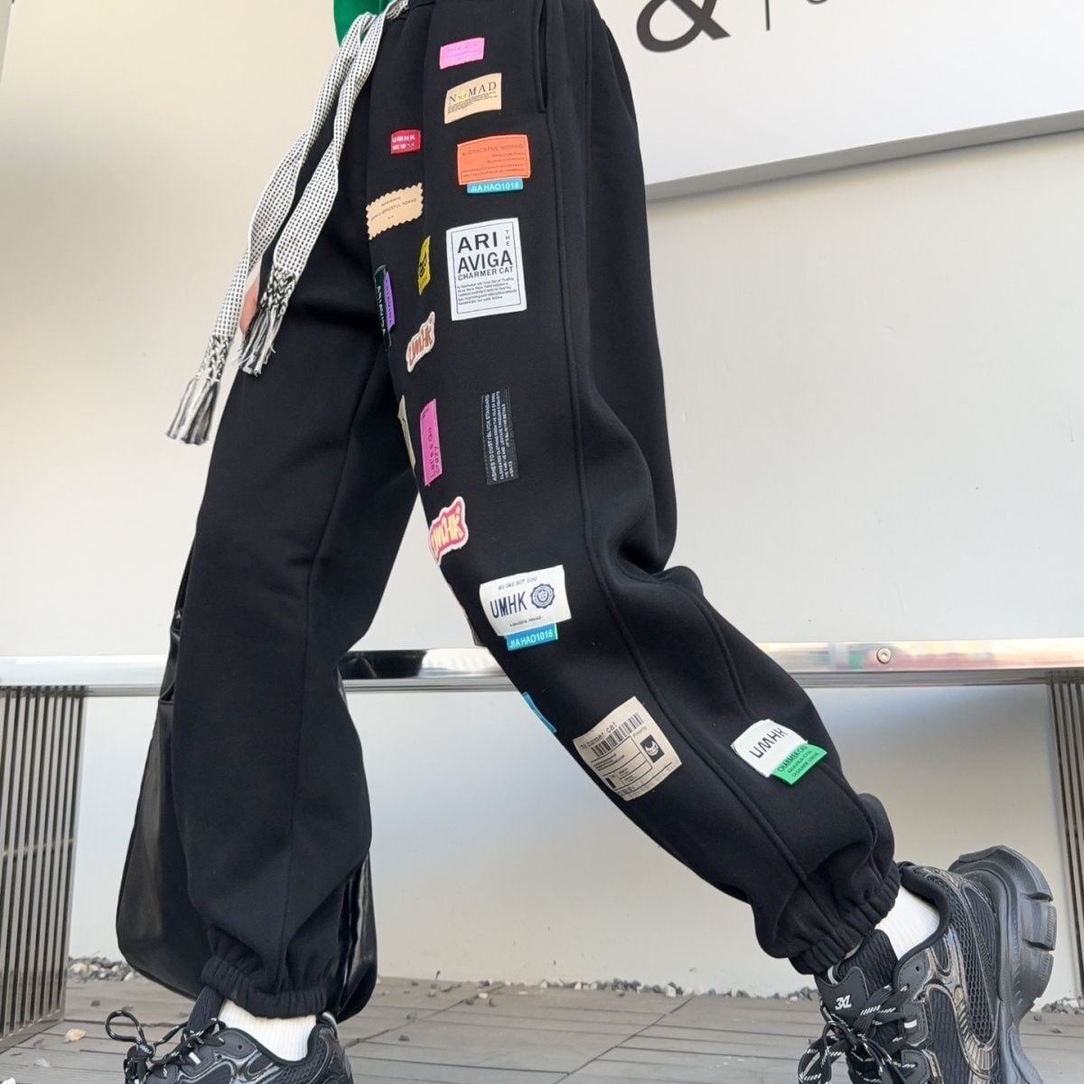 着せロゴ裏起毛ジョガーパンツ4色あり