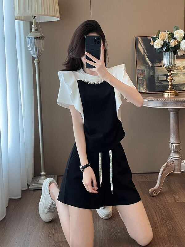 新商品 ホットダイヤモンド 絶対欲しい 切り替え 半袖 Tシャツ ショートパンツ セットアップ<S-8864>