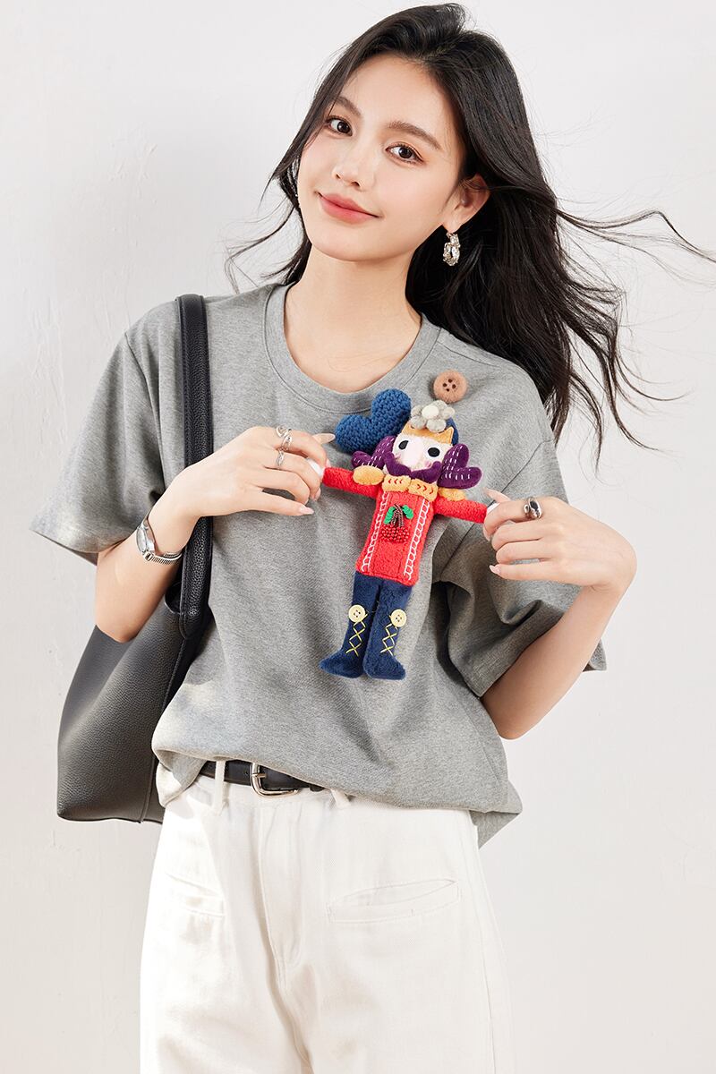 超人気 目を奪われる 流行新作 ぬいぐるみ付 半袖Tシャツ<S-9273>