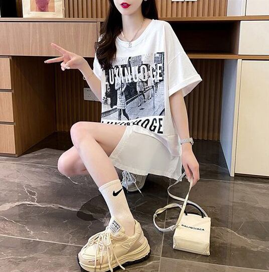 絶対流行 レイヤード風 レース プリント全2色 半袖Tシャツ<S-8821>