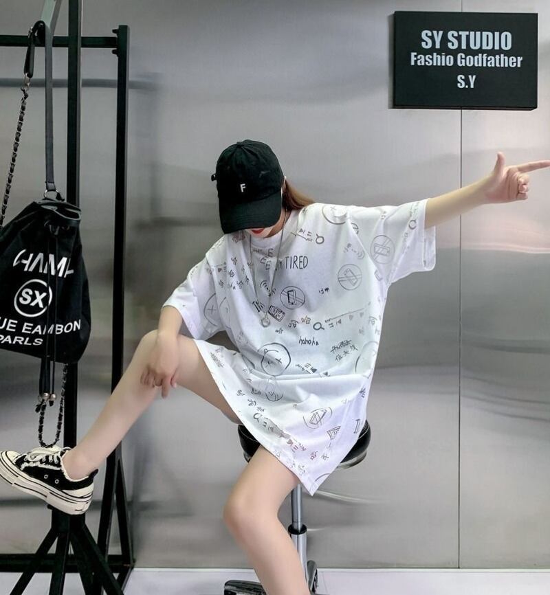 売り切れ必至 ゆったり ファッション感満々 ロング丈 3色半袖Tシャツ＜S-9086＞